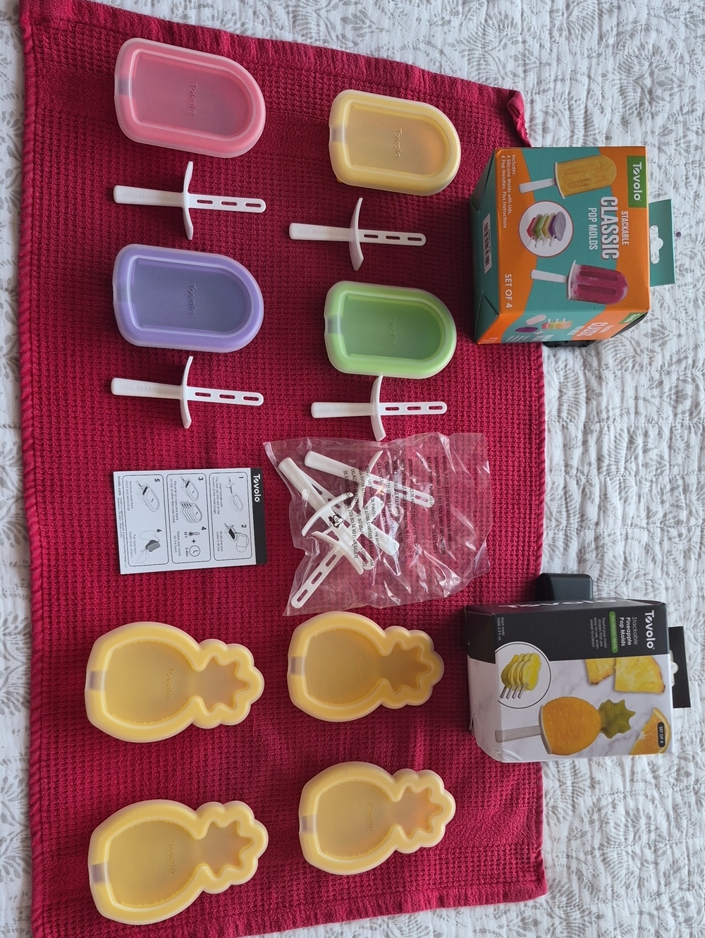 4 Classic Popsicle Molds & 4 Pineapple Frozen Treat Trays